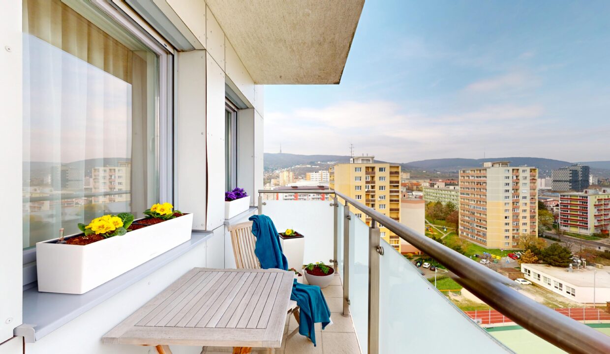 Na-predaj-3-izbovy-velkometrazny-byt-Bratislava-Nove-Mesto-03302025_183003